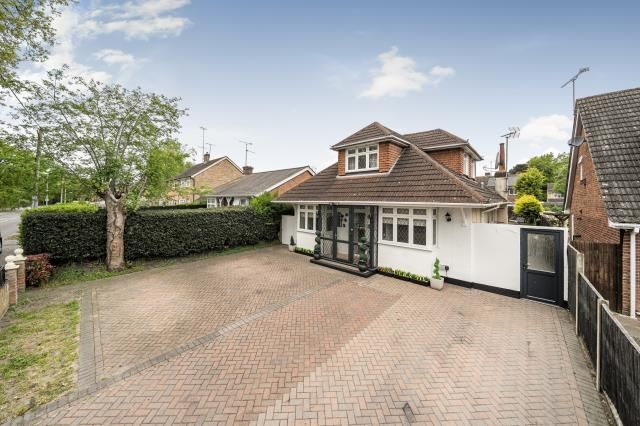 4-bed house on 23, Owlsmoor Road, Sandhurst, £680,000