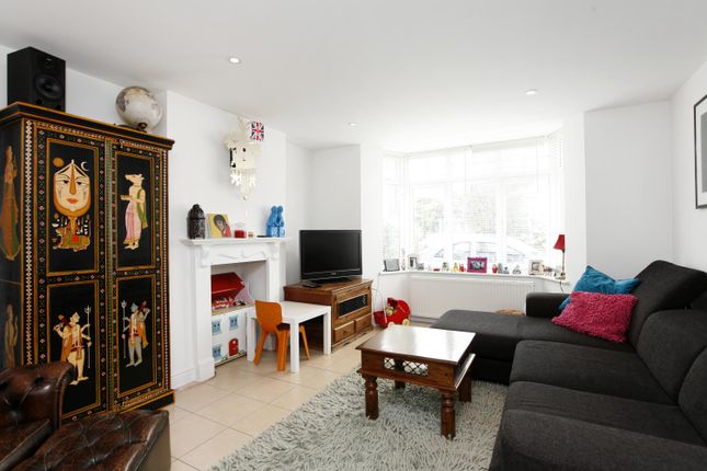 18, Chestnut Road, Twickenham photo 2