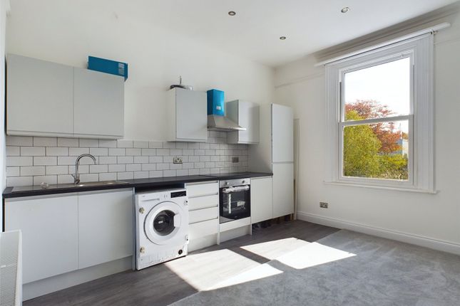 Flat to rent in Goldstone Villas, Flat 4, Hove