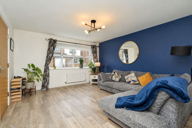 4 Rectory Drive, Chorley photo 3