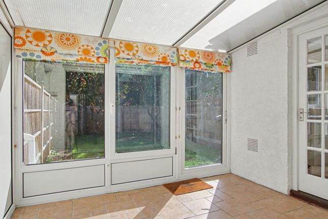 10 Brooklands Road, Southampton photo 5