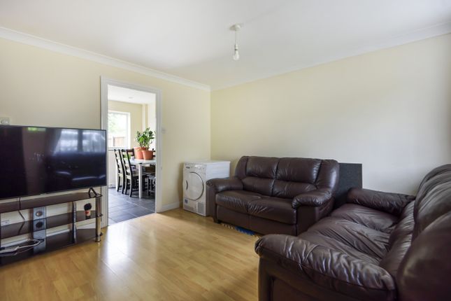 55C, Hornhill Road, Rickmansworth photo 3