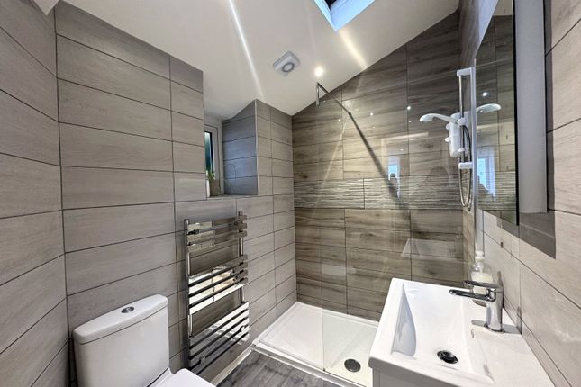 Flat 1,, Glan Y Mor, Narberth photo 5