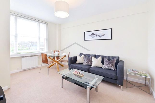 Thumbnail Flat to rent in Hill Street, Mayfair, London