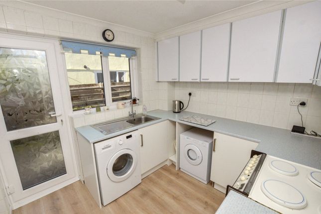 67, Farm Road, Ferndown photo 4
