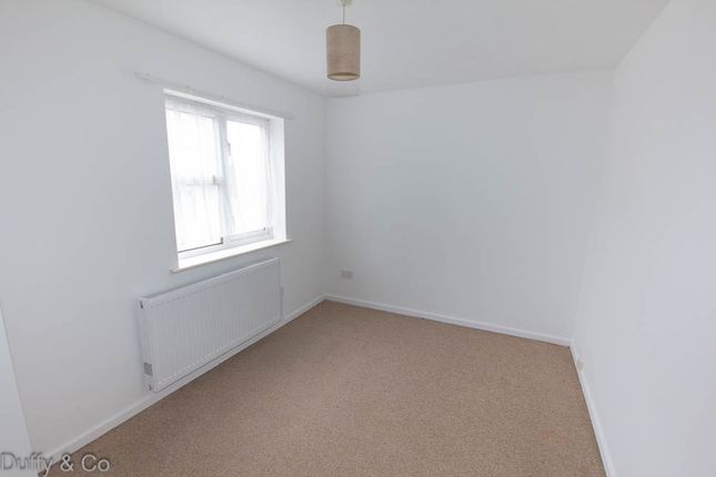 2 Sussex Court Ashenground Road, Haywards Heath photo 3