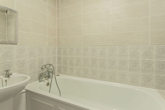 3 Dobson Court, Chipping Street, Tetbury photo 4