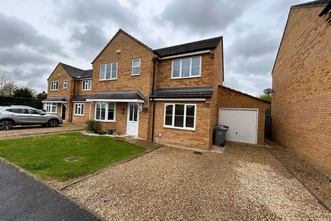 Thumbnail Detached house for sale in Darnes Close, Bourne