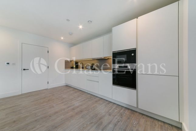Flat 61,, Pearson Building, London Square, Croydon photo 2