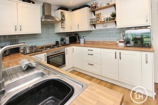 164, Beauvoir Drive, Sittingbourne photo 3