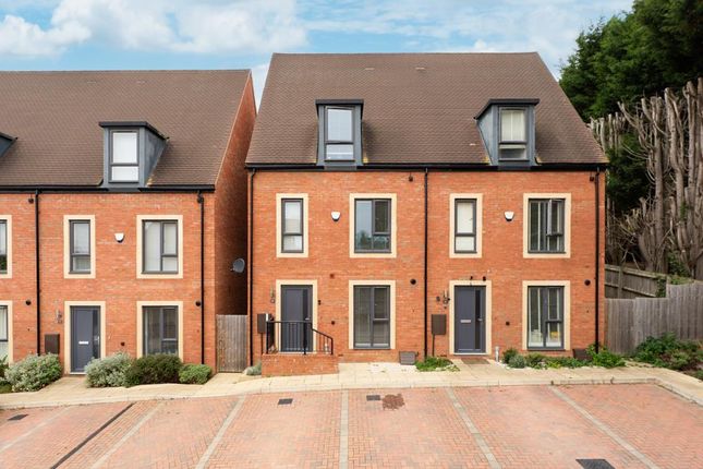 9 Middlewest Road, Kettering-1.Jpg