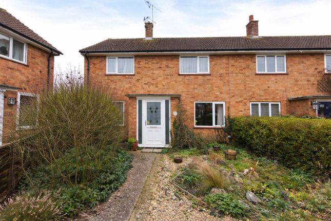3-bed house on 15, Knolles Crescent, Welham Green, £435,000