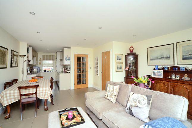 Town house for sale in Vallings Place, Long Ditton, Surbiton