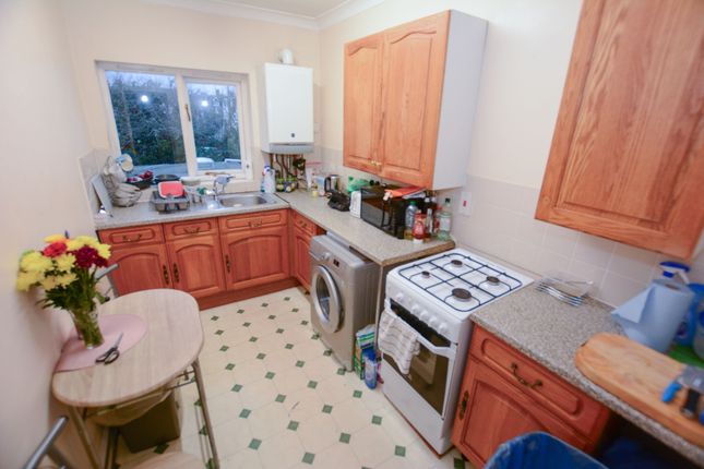 Flat 1, The Paragon, 9-10 Brunswick Road, Worthing photo 2