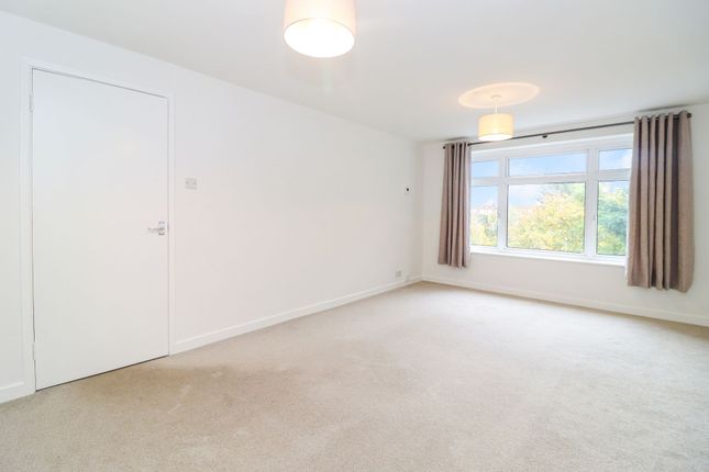 4 Ascot Court Winton Drive, Rickmansworth photo 5