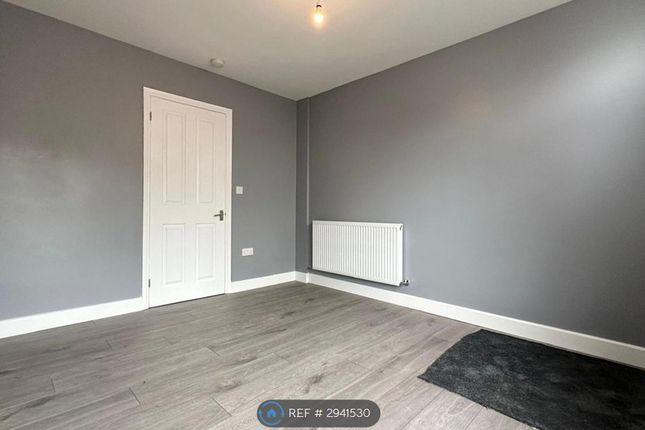 Upper Clara St, Rotherham photo 5
