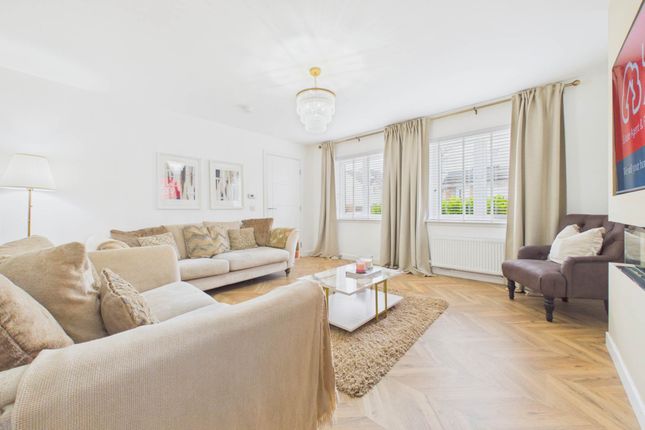 24, Stepford Road, Glasgow photo 3