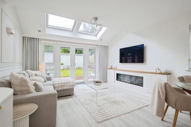 26, Newhaven Road, Greater Manchester photo 4
