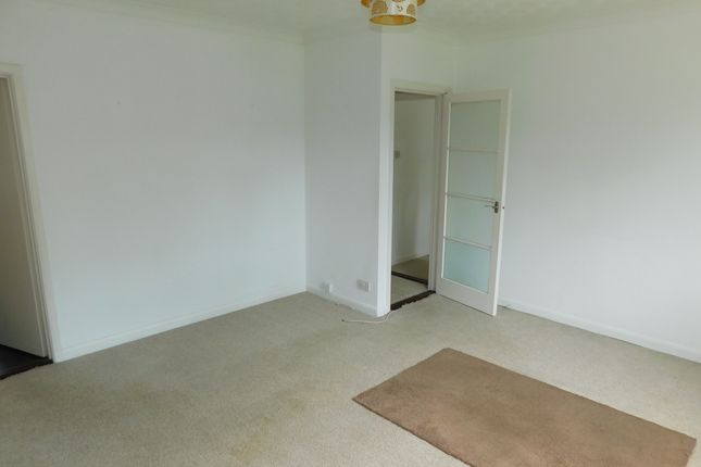 Flat for sale in South Street, Hythe, Southampton