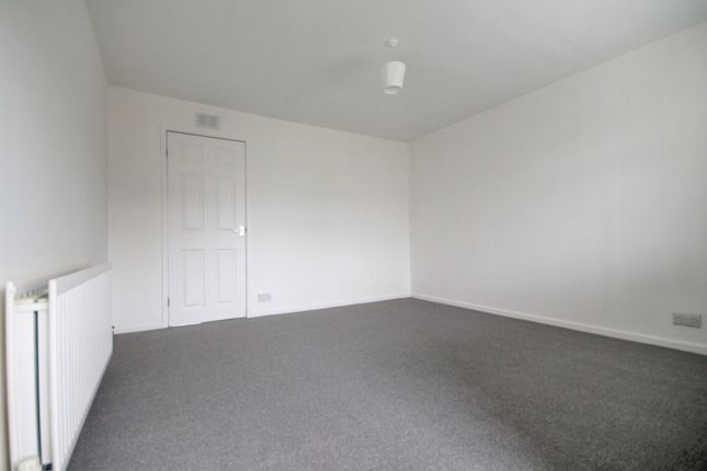 39, Arndale, Runcorn photo 4