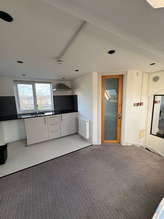 110, Whittington Avenue, Hayes photo 5