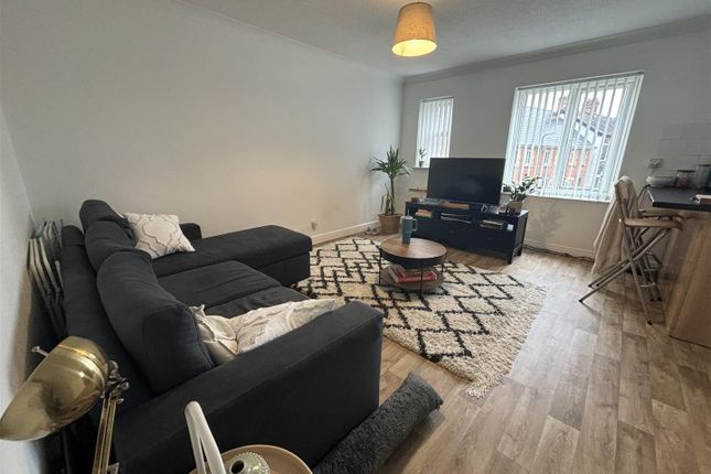 Thumbnail Flat to rent in Windsor Mews, Adamsdown Square, Cardiff