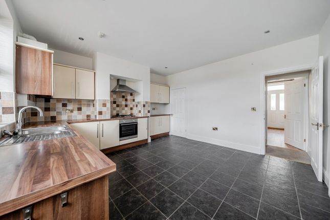 10, Railway Terrace, Wakefield photo 4