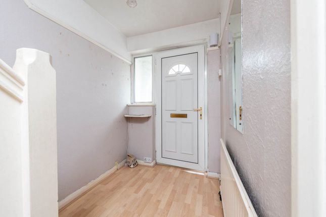 103, Shaldon Drive, Morden photo 2