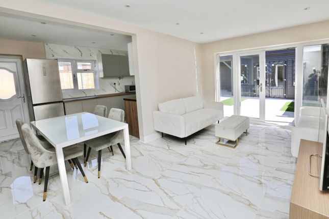 1, Lyndene Road, Liverpool photo 3