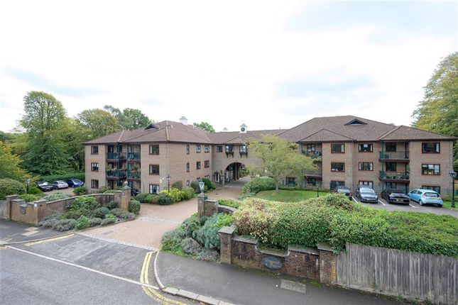 1-bed flat on Wray Park Road, Reigate, £225,000