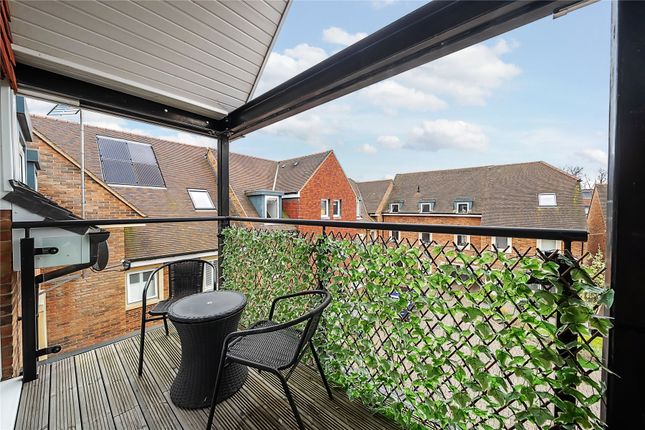 Flat for sale in Ash Tree Close, Orpington