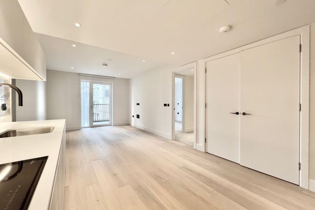 52 Cassini Apartments, Cascade Way, London photo 4