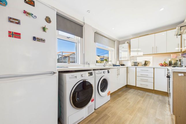 11, Maple Drive, Larkhall photo 3