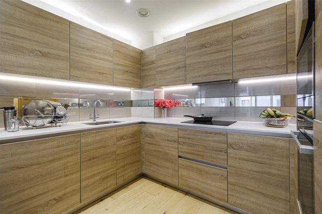 Flat 101, Norton House,, Duke of Wellington Avenue, Woolwich photo 3