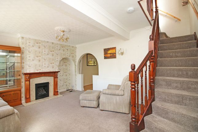 29, Springfield Drive, Thornton-Cleveleys photo 4