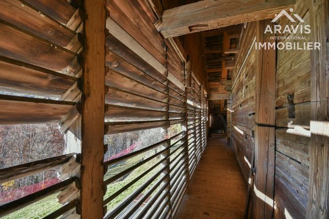 Farmhouse for sale in Rhône-Alpes, Haute-Savoie, Le Grand-Bornand