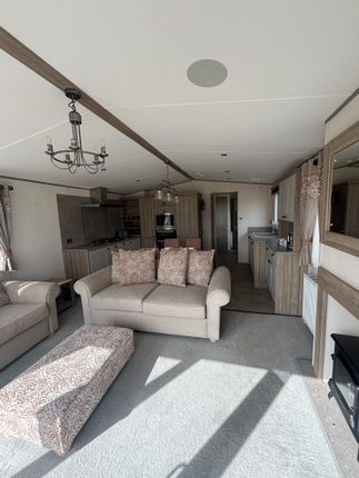 Sutton Park Holiday Park, Vicarage Lane, Long Sutton photo 2