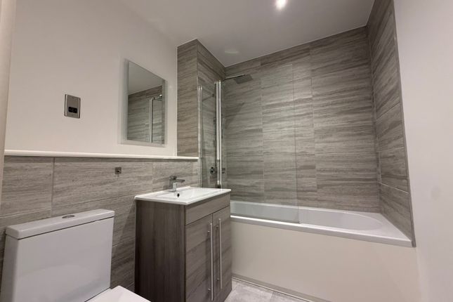 Flat 99, Westbrook Mills, Godalming photo 5