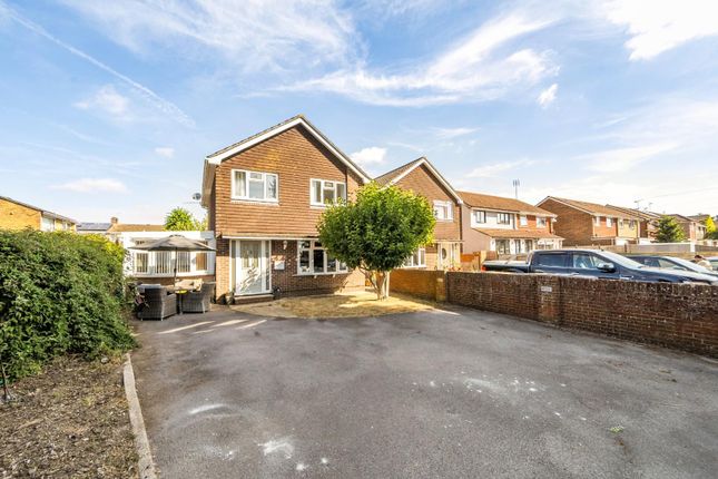 4-bed house on 21, Bridefield Close, Waterlooville, £450,000