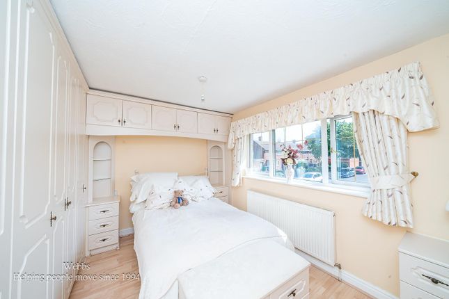 20, Wyrley Close, Willenhall photo 4