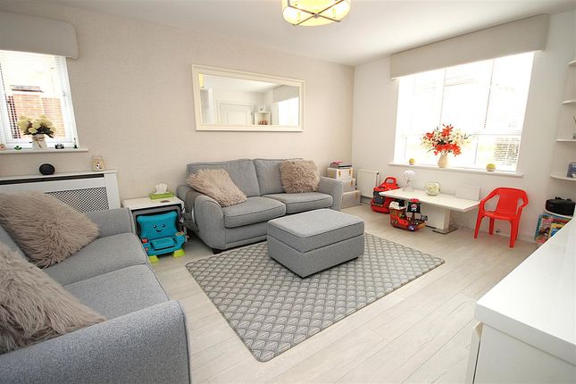 1, Cornet Gardens, Motherwell photo 2