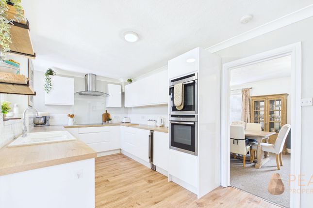 119 Grinstead Lane, Lancing photo 3