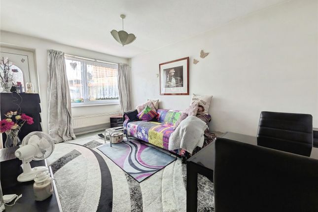 28, Lovell Road, Sheerness photo 2
