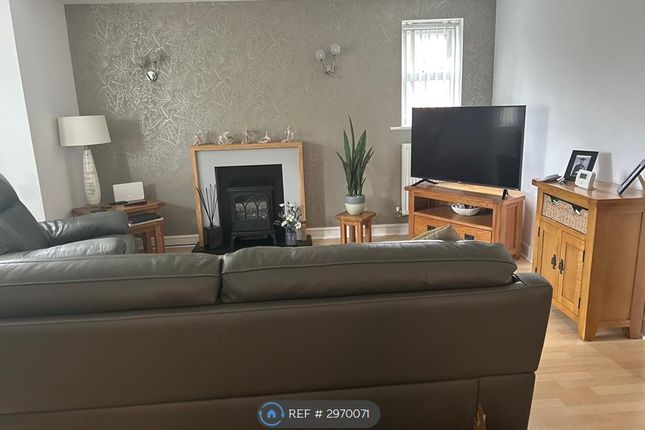 Flat  The Links, Howbeck Road, Oxton photo 5