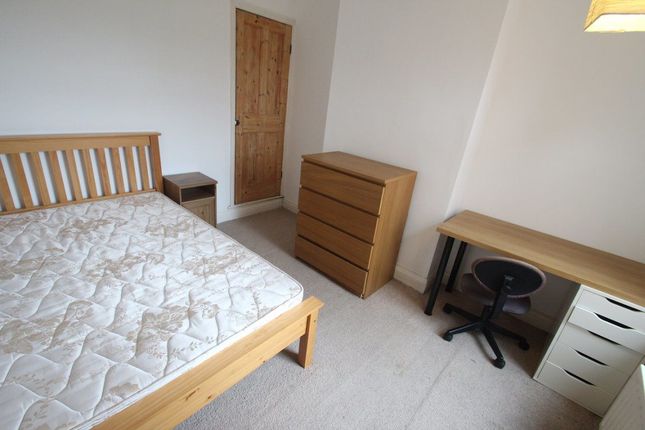 Terraced house to rent in Hartopp Road, Leicester