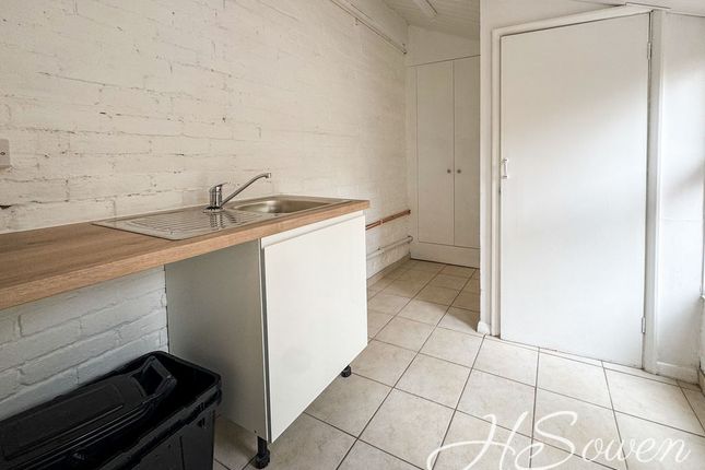 17, Sanford Road, Torquay photo 5