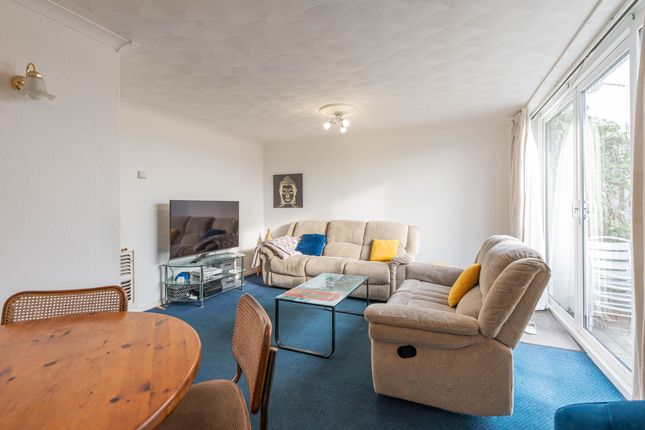 Maisonette for sale in Kendall Crescent, Oxford