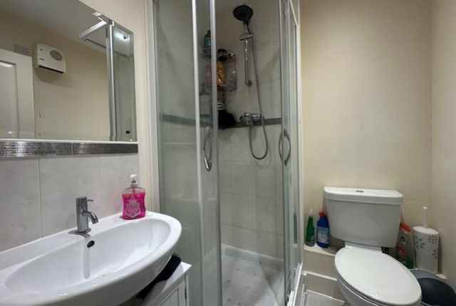 Ensuite To Bedroom 1