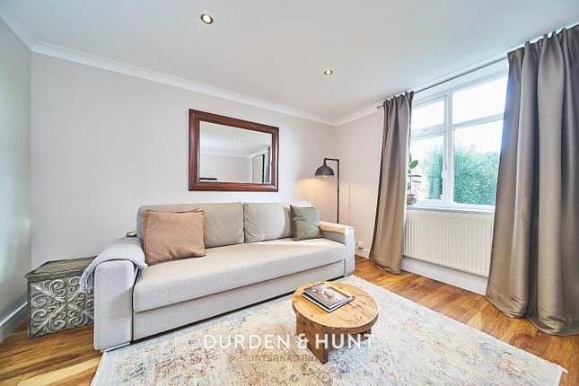 Flat to rent in Willingale Road, Loughton