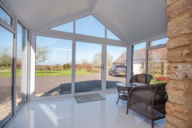 Bungalow to rent in East Lambrook, South Petherton